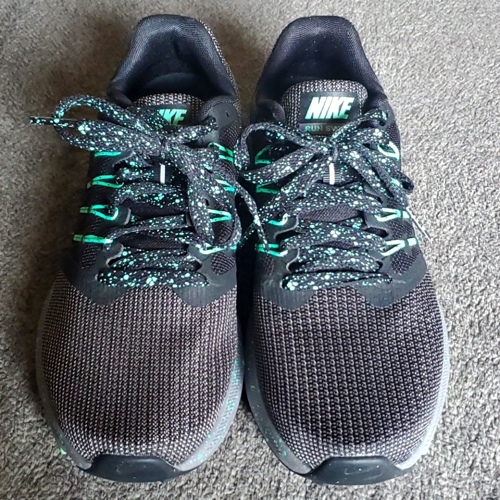 Nike Women's Size 6.5 Fitsole running shoes